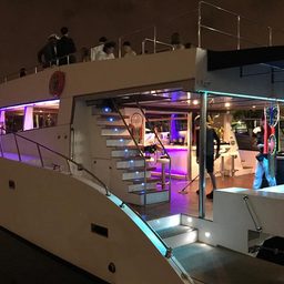 Catamarã até 60 pessoas 6