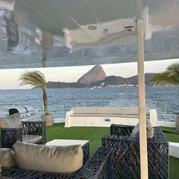 Catamarã até 65 pessoas 4