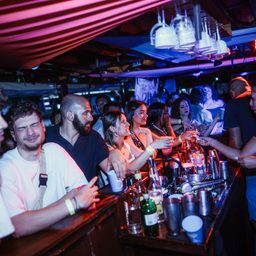 Festa no barco ( terça - noite ) 3